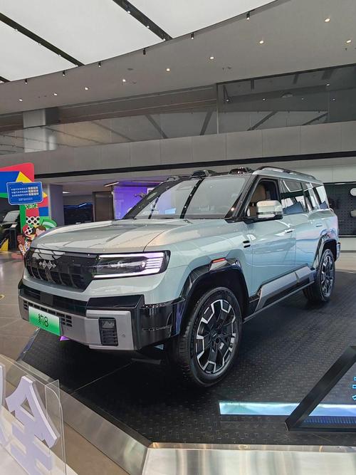 佛山43比亚迪方程豹硬派越野的爆款，英菲尼迪35周年与你共成长